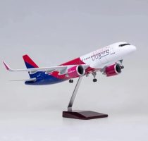 WIZZ AIR  A320, 1:80 arány 